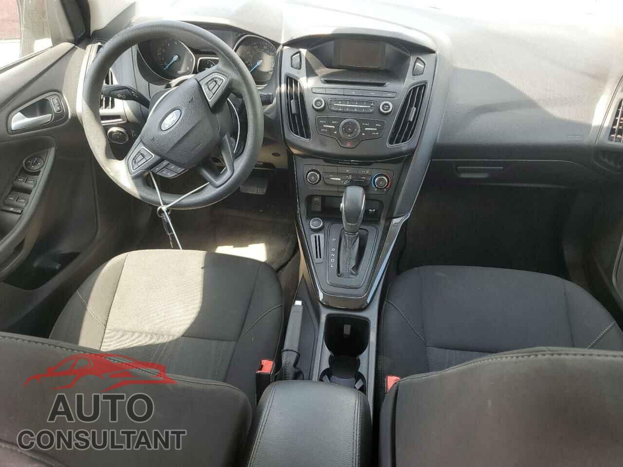 FORD FOCUS 2017 - 1FADP3F21HL338076