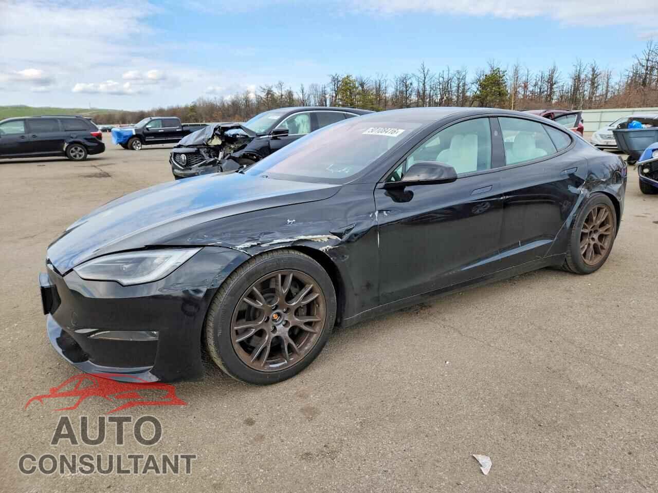 TESLA MODEL S 2023 - 5YJSA1E56PF526158