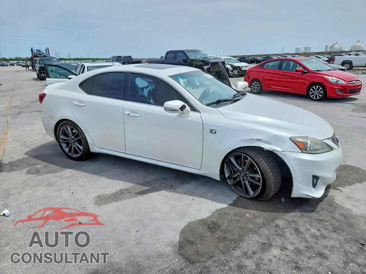 LEXUS IS 2012 - JTHBF5C20C5163576