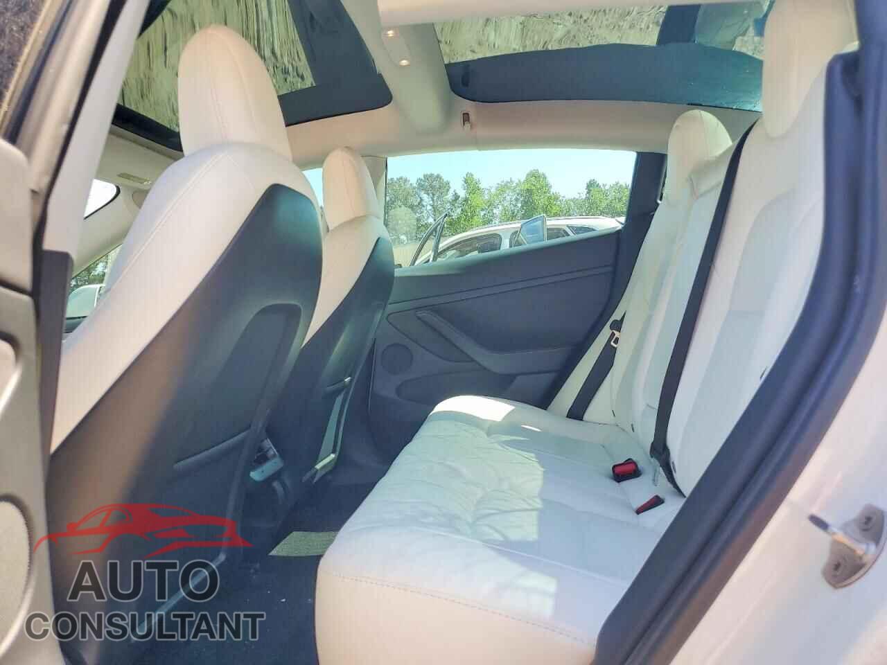 TESLA MODEL 3 2021 - 5YJ3E1EB8MF034953