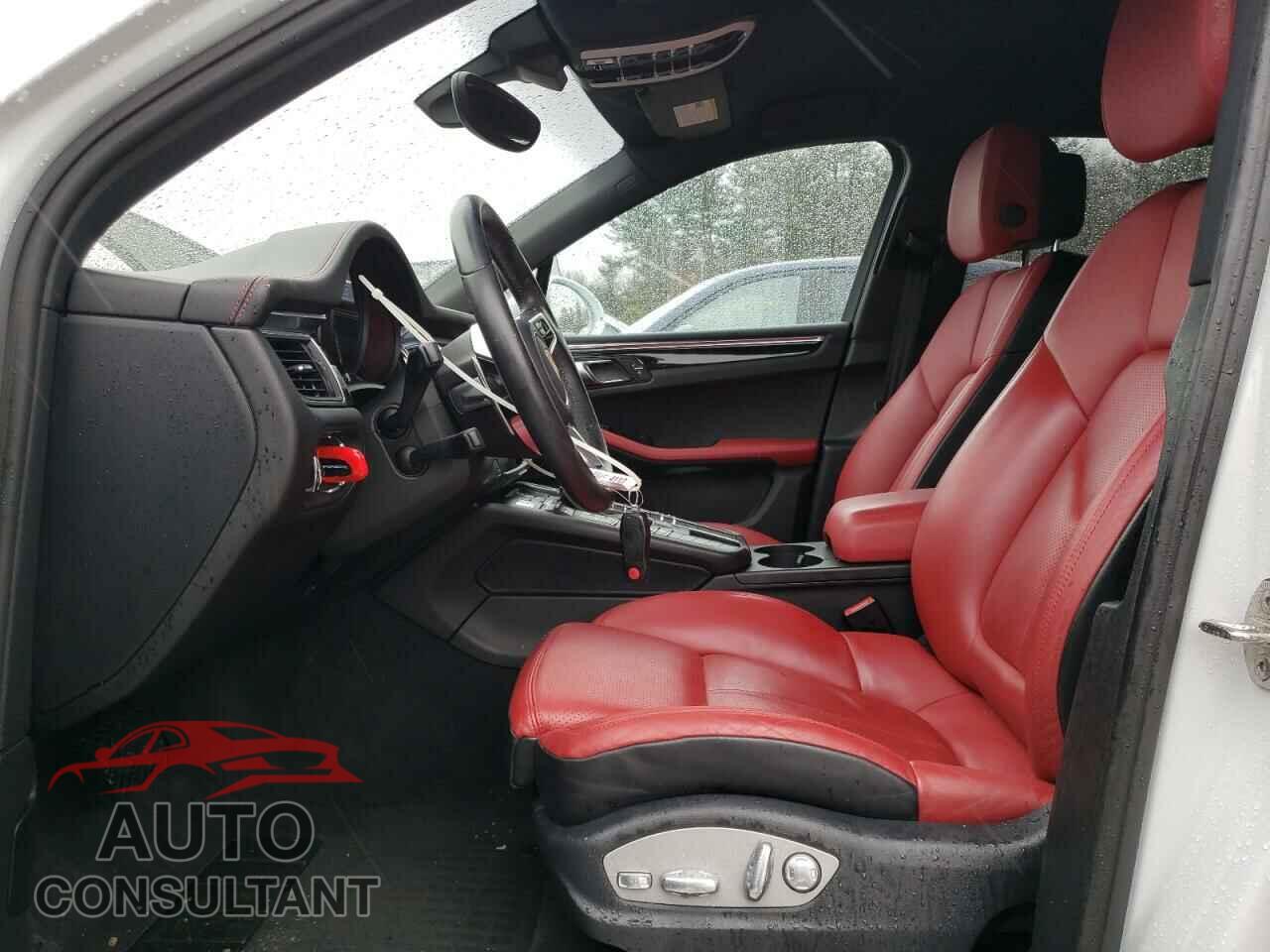 PORSCHE MACAN 2016 - WP1AB2A55GLB51556