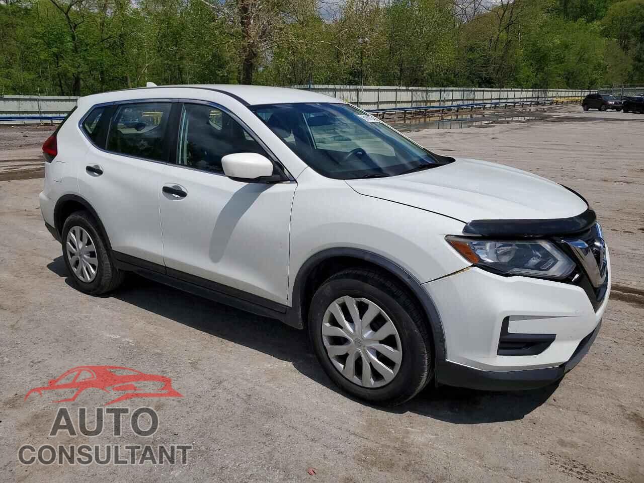 NISSAN ROGUE 2017 - KNMAT2MV2HP512892