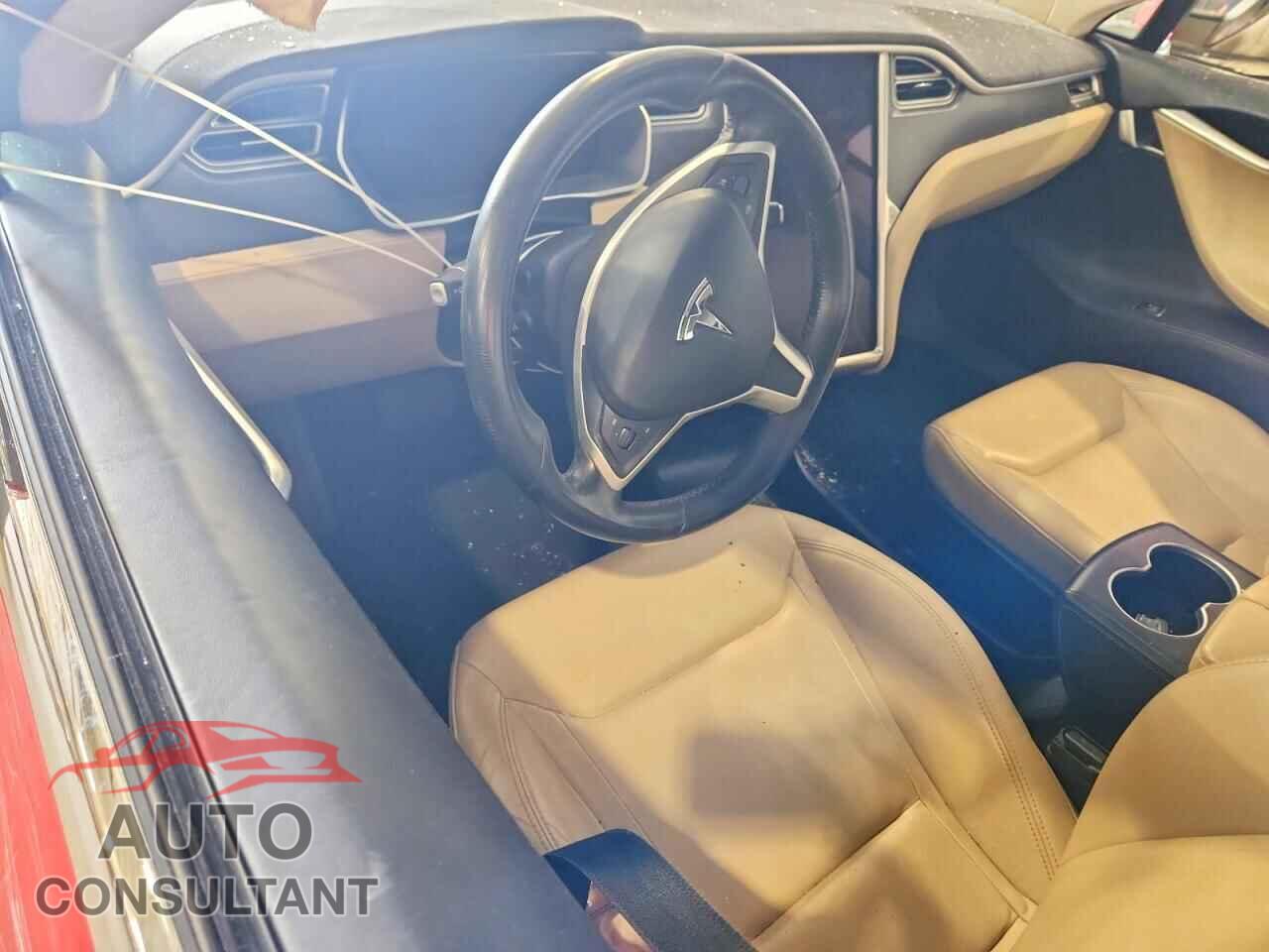 TESLA MODEL S 2015 - 5YJSA1E22FF114758