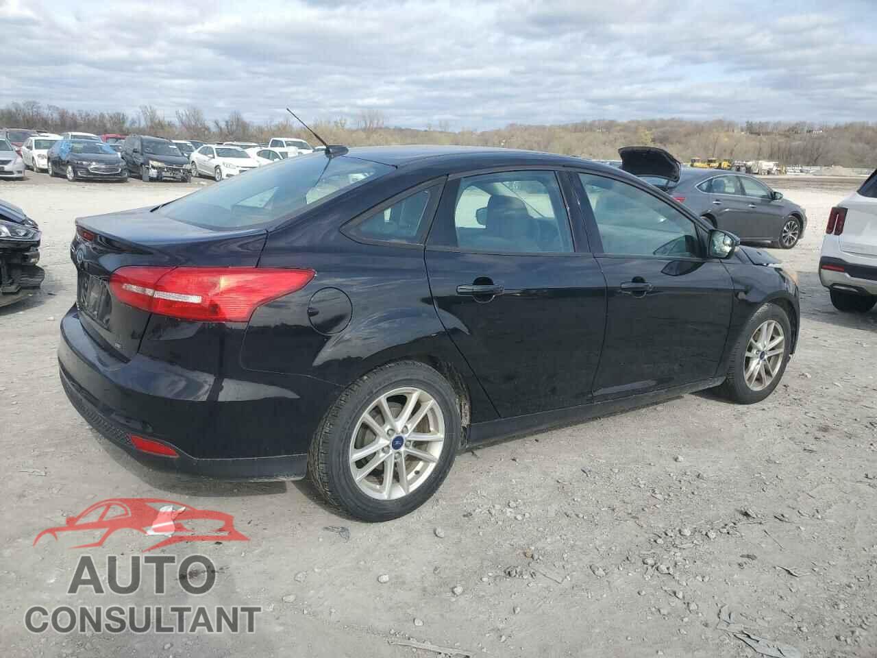 FORD FOCUS 2017 - 1FADP3F2XHL276953