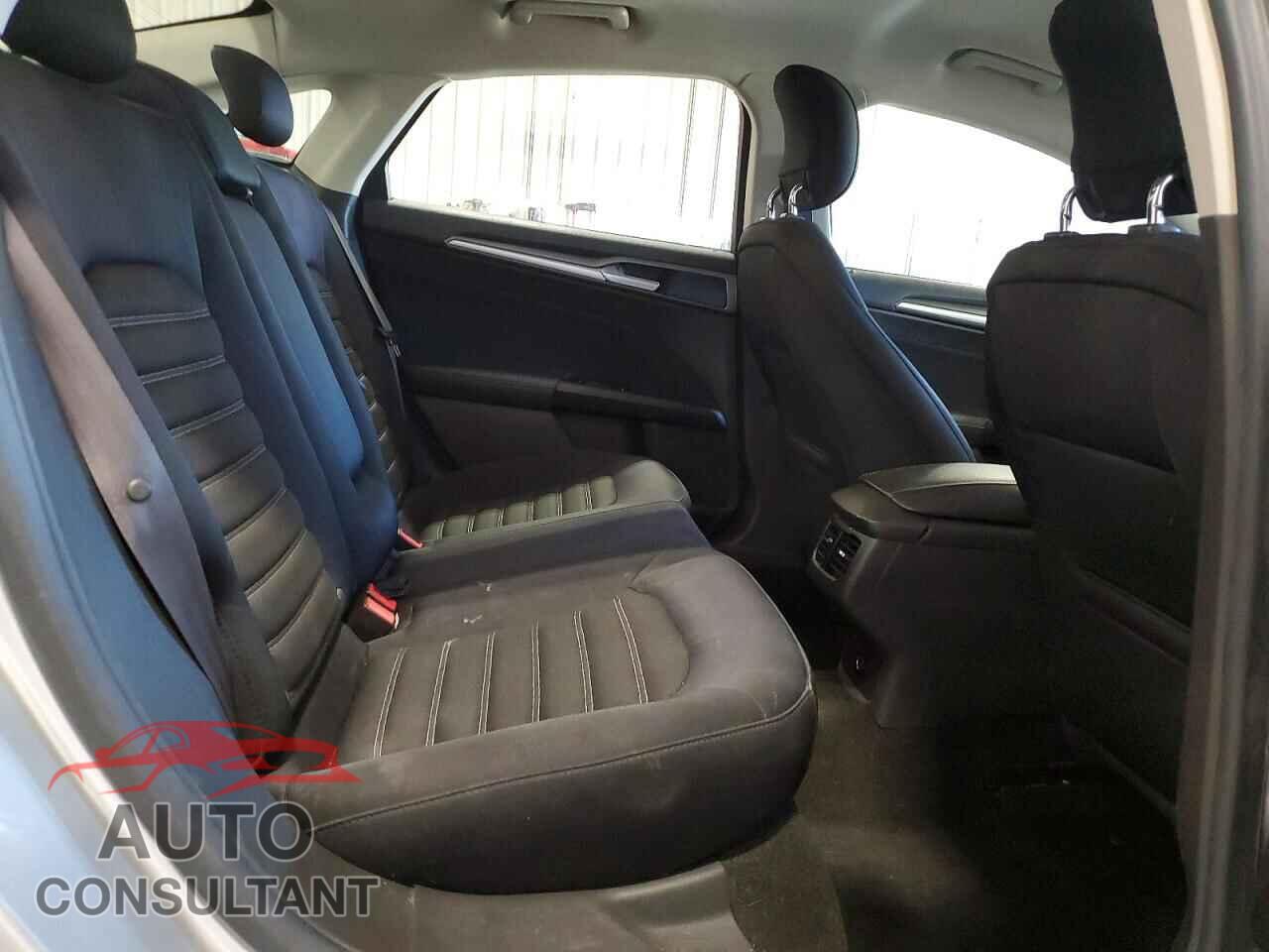 FORD FUSION 2014 - 1FA6P0H7XE5370511