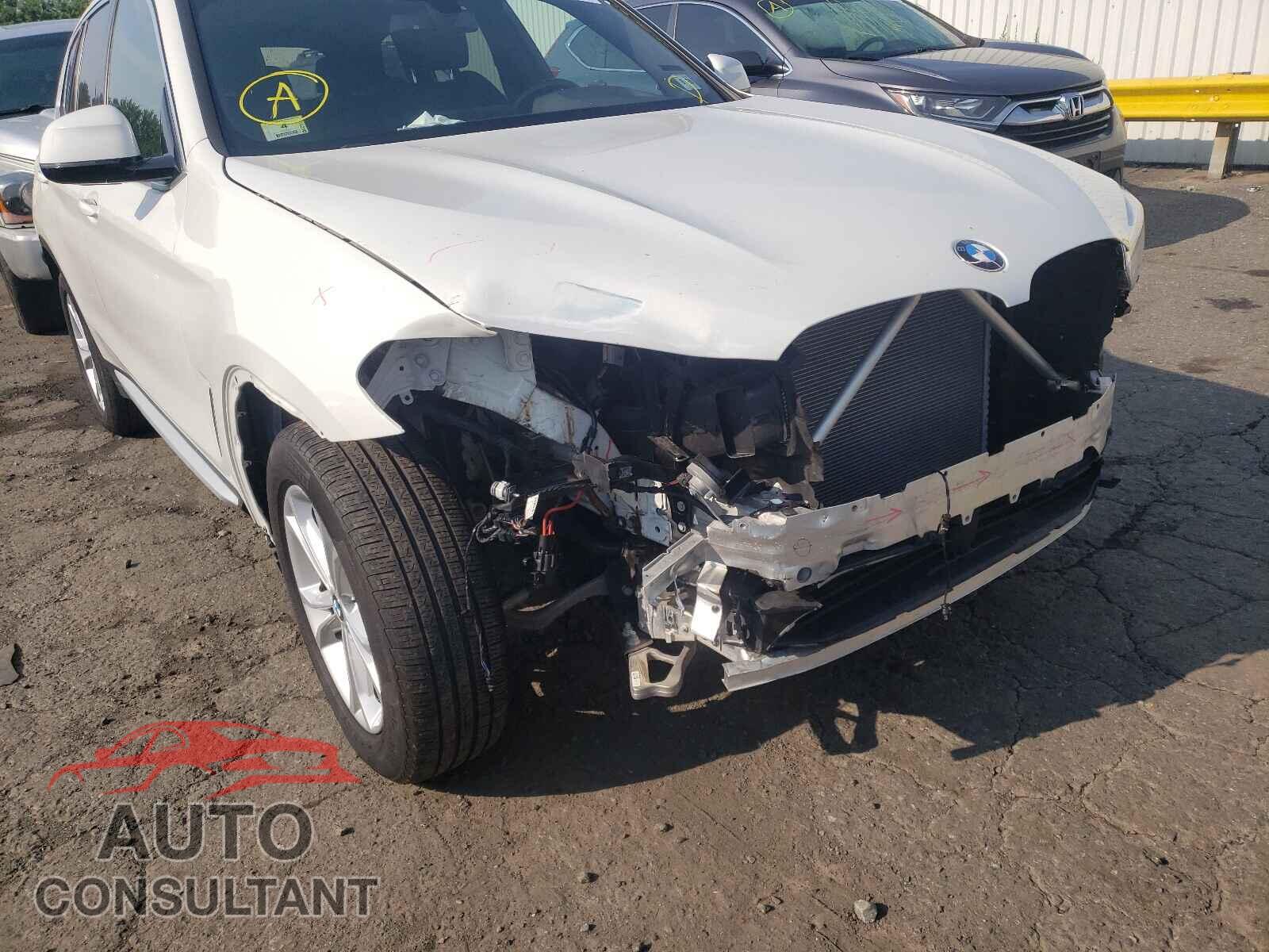 BMW X3 2019 - 5UXTR7C57KLR43831