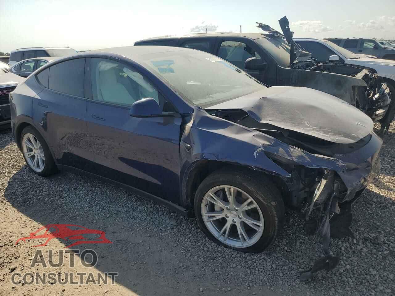 TESLA MODEL Y 2024 - 7SAYGDED7RF043835