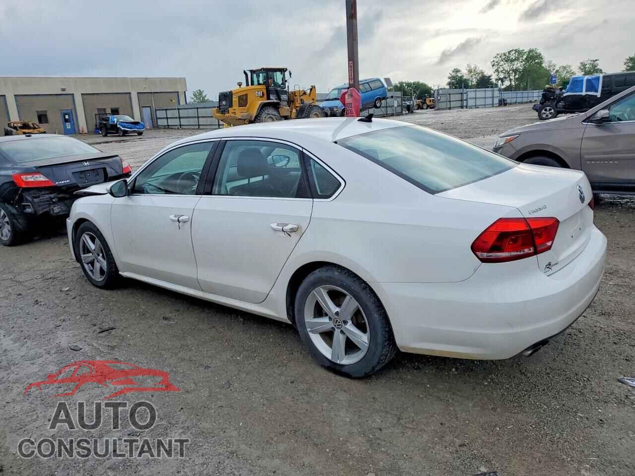 VOLKSWAGEN PASSAT 2012 - 1VWBP7A3XCC010783