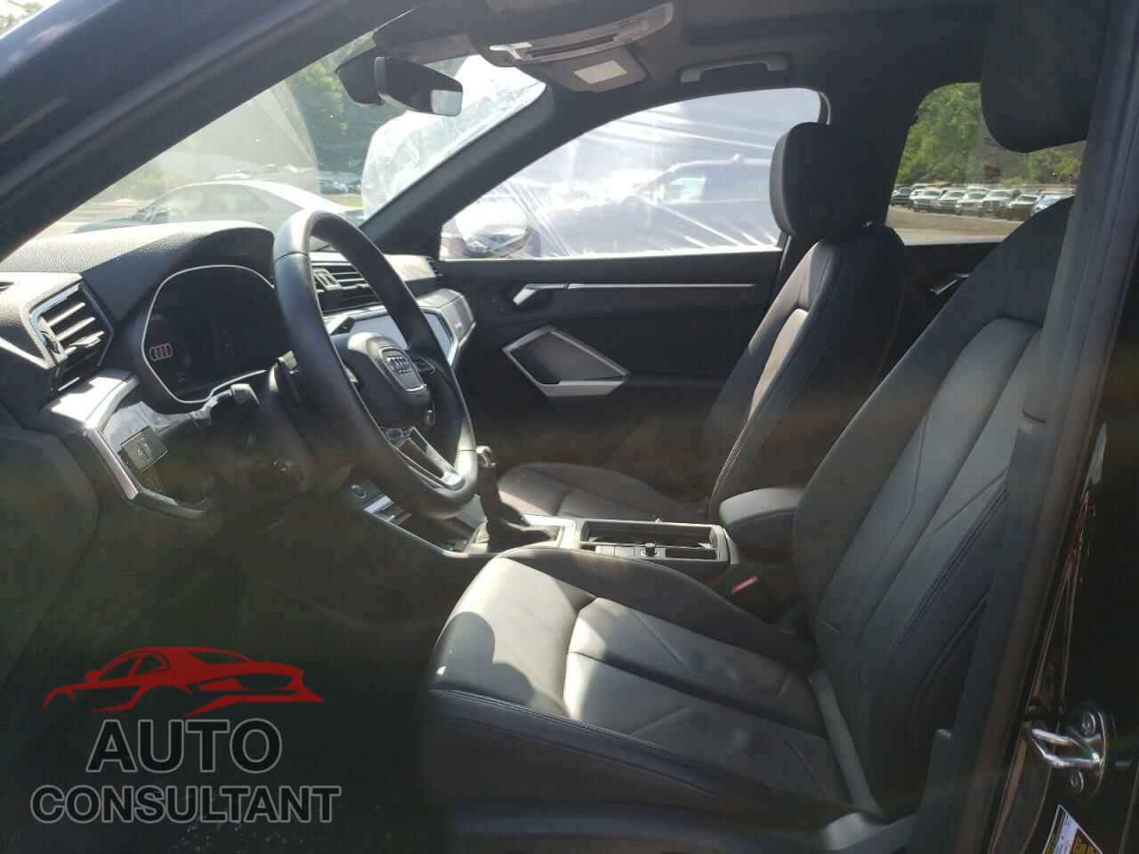 AUDI Q3 2021 - WA1EECF39M1036791