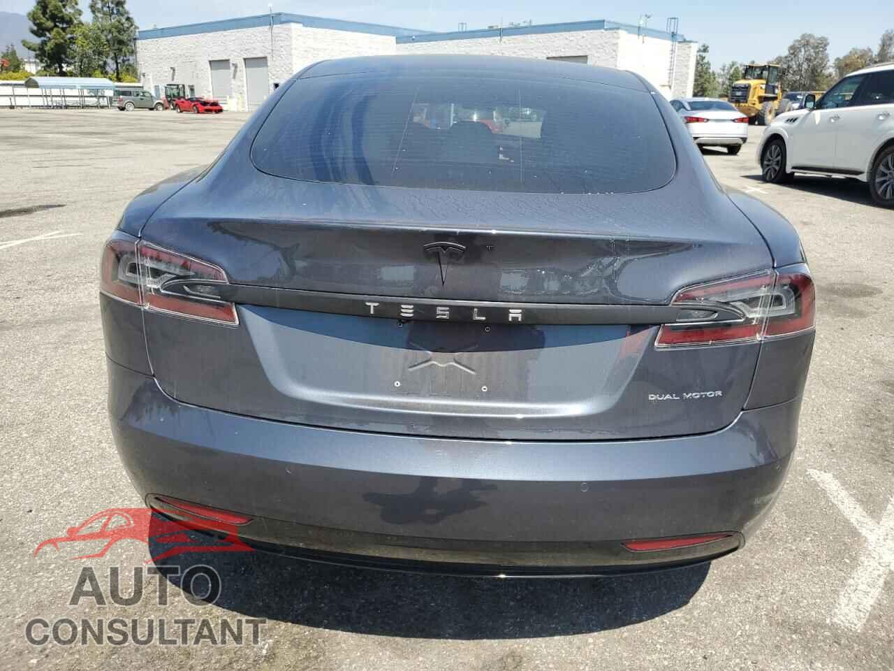 TESLA MODEL S 2020 - 5YJSA1E24LF402583