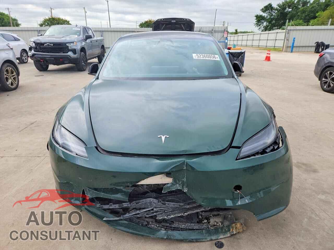 TESLA MODEL 3 2024 - 5YJ3E1EB3RF740302
