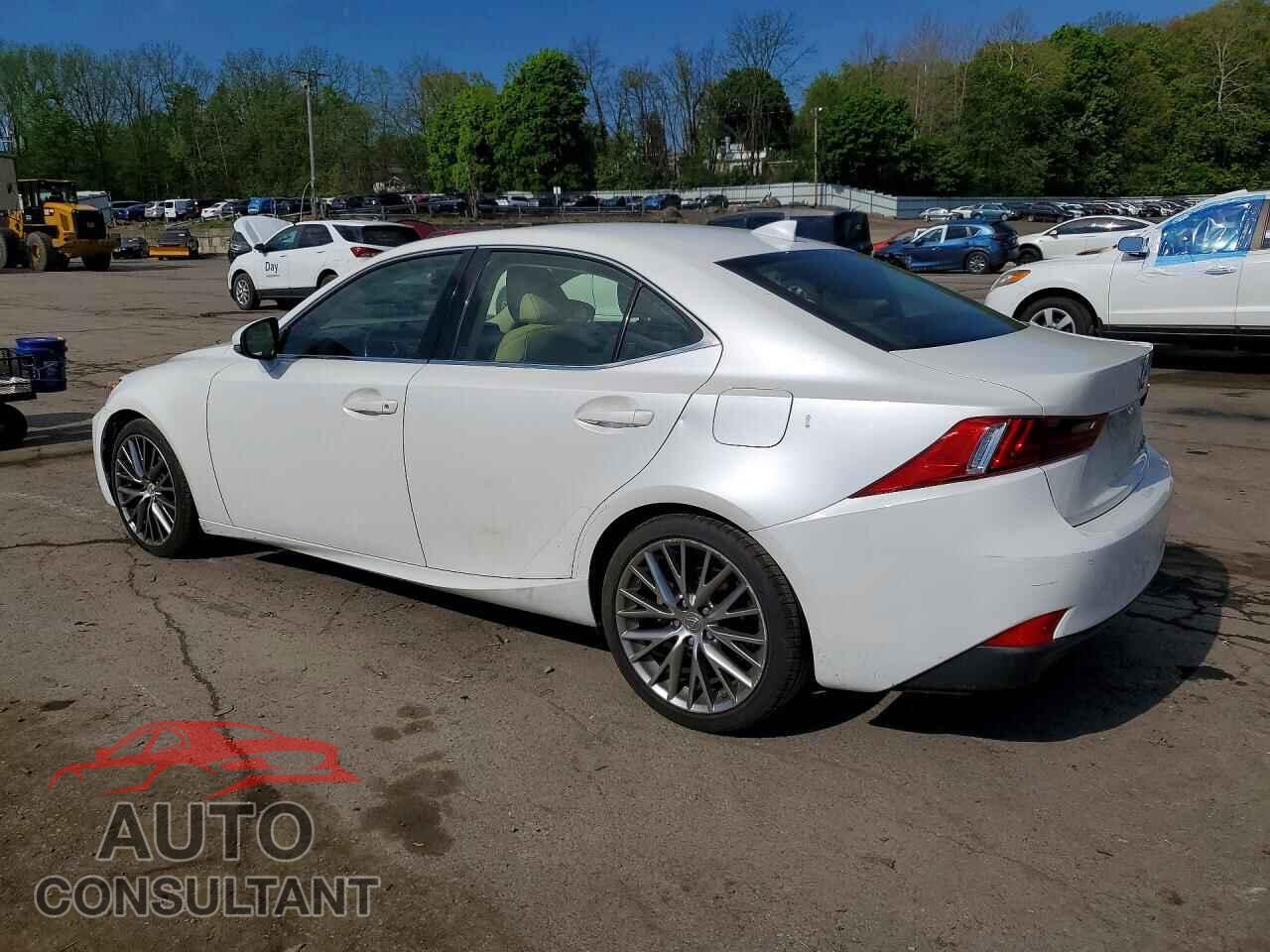 LEXUS IS 2015 - JTHCF1D24F5028701
