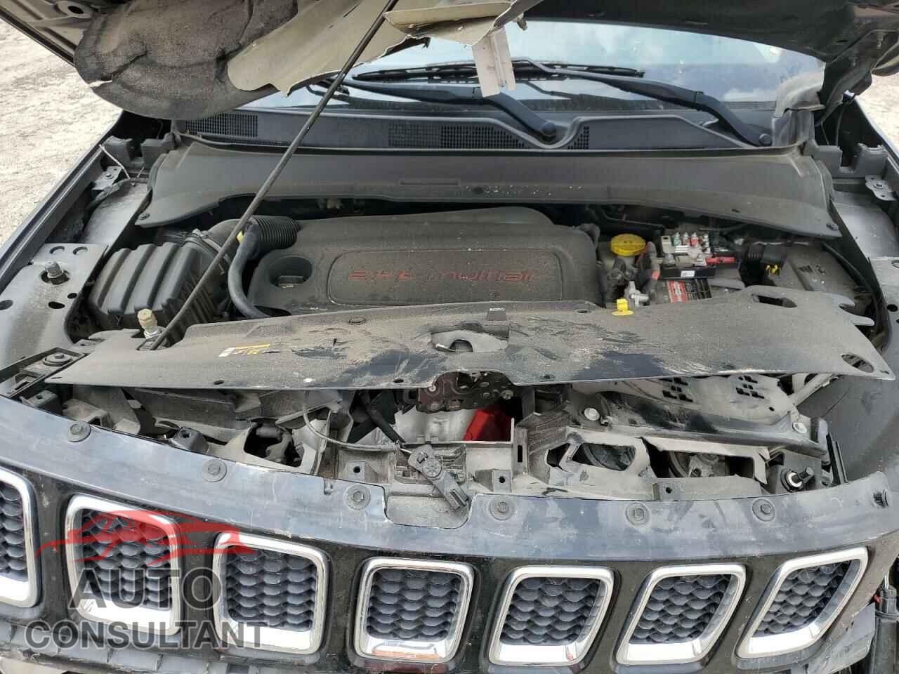 JEEP COMPASS 2020 - 3C4NJCCB8LT211178