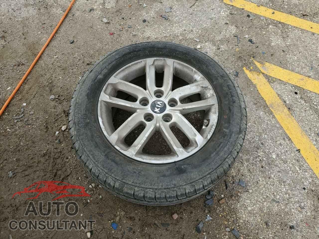 KIA OPTIMA 2011 - KNAGM4A73B5160575