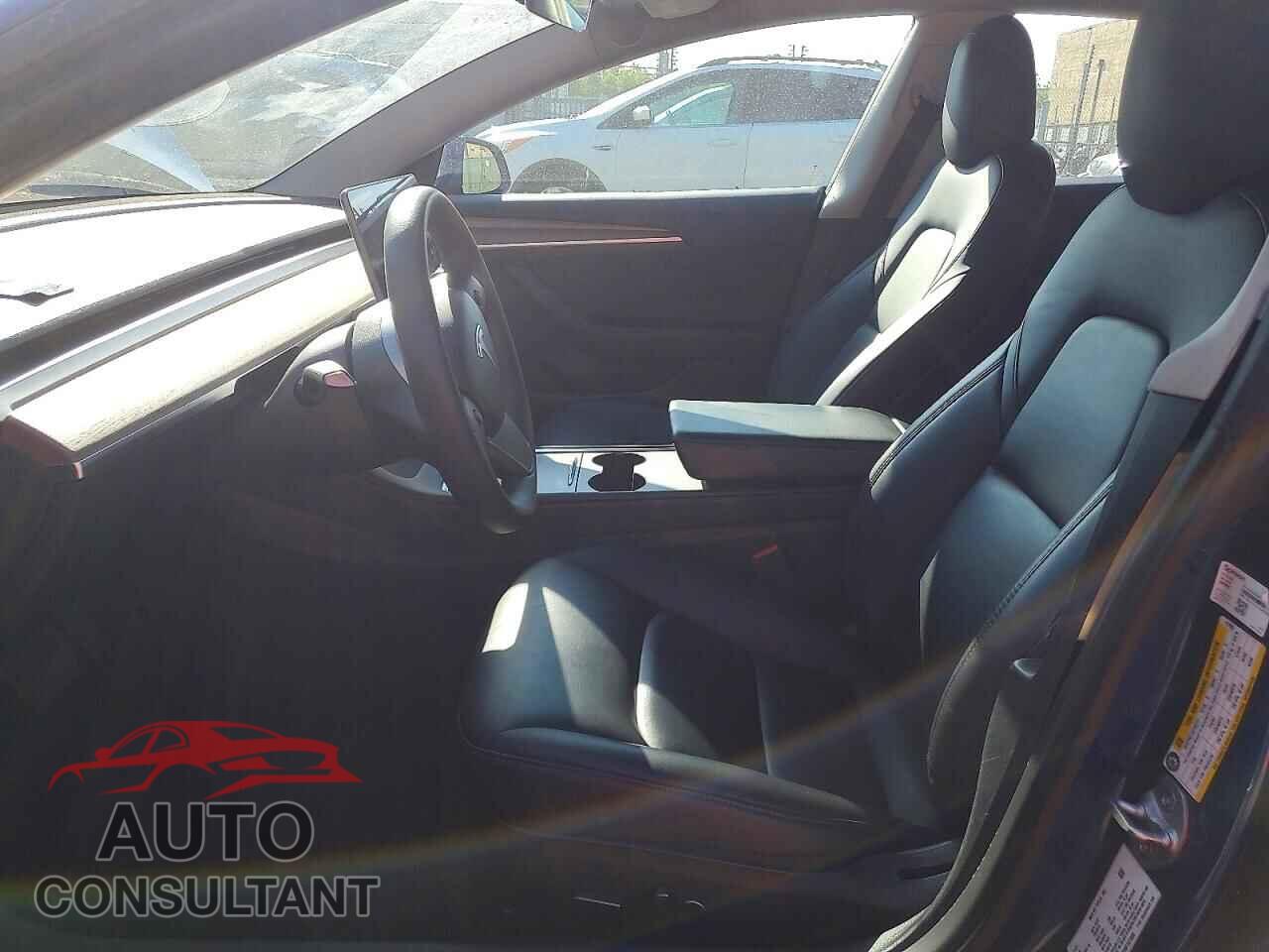 TESLA MODEL 3 2022 - 5YJ3E1EB8NF107885
