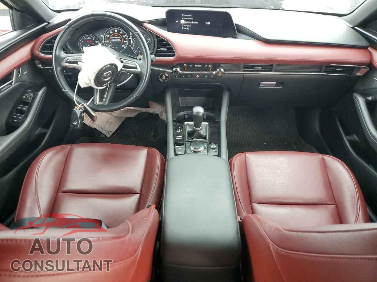 MAZDA 3 2021 - JM1BPBNY9M1402596