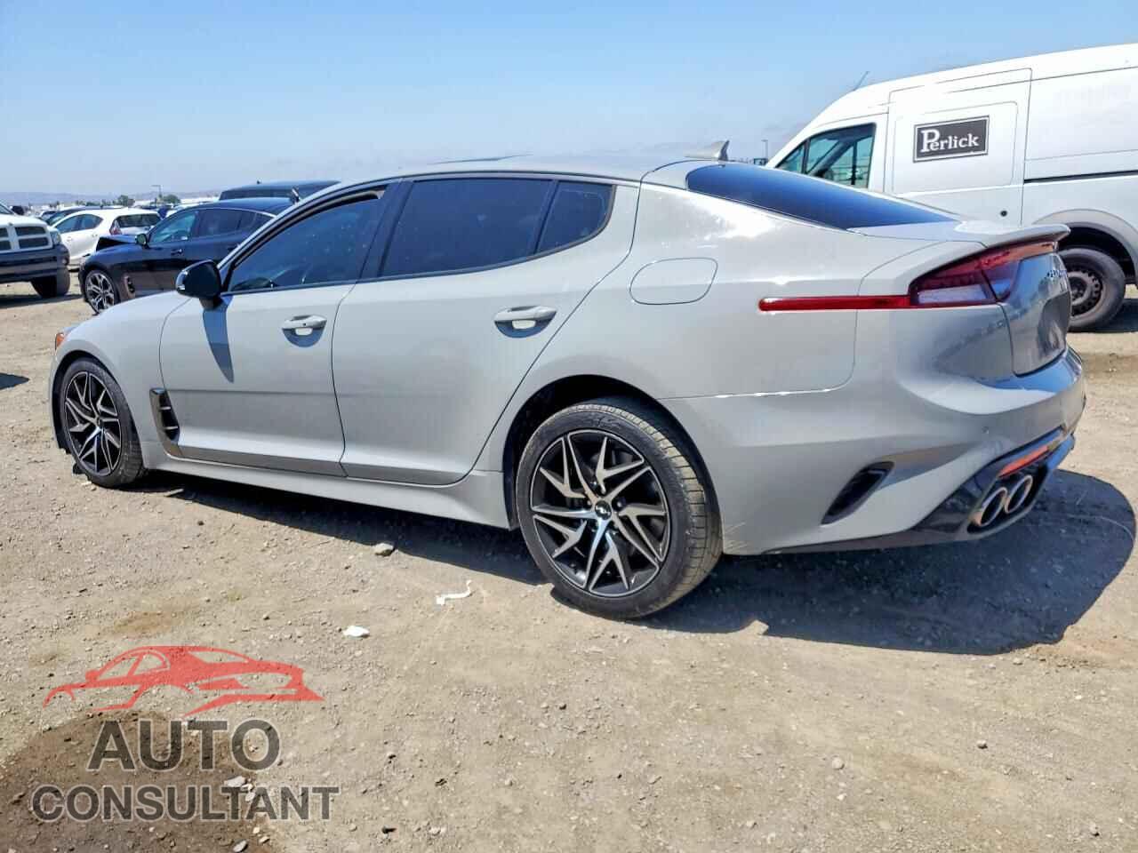KIA STINGER 2022 - KNAE35LD7N6115205