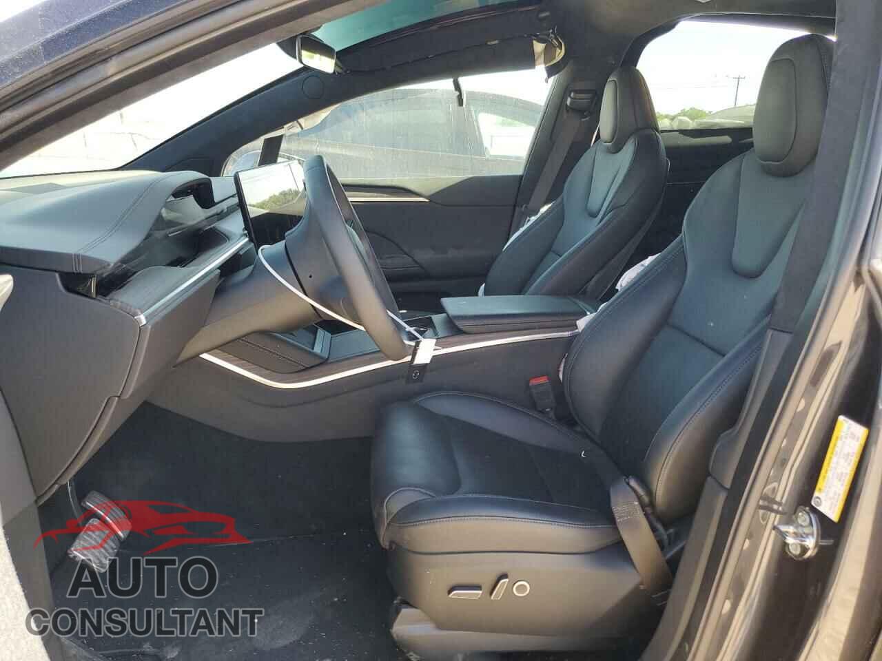 TESLA MODEL X 2023 - 7SAXCDE5XPF422163