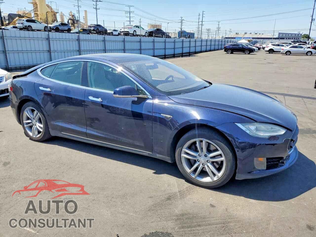 TESLA MODEL S 2013 - 5YJSA1AG9DFP04681