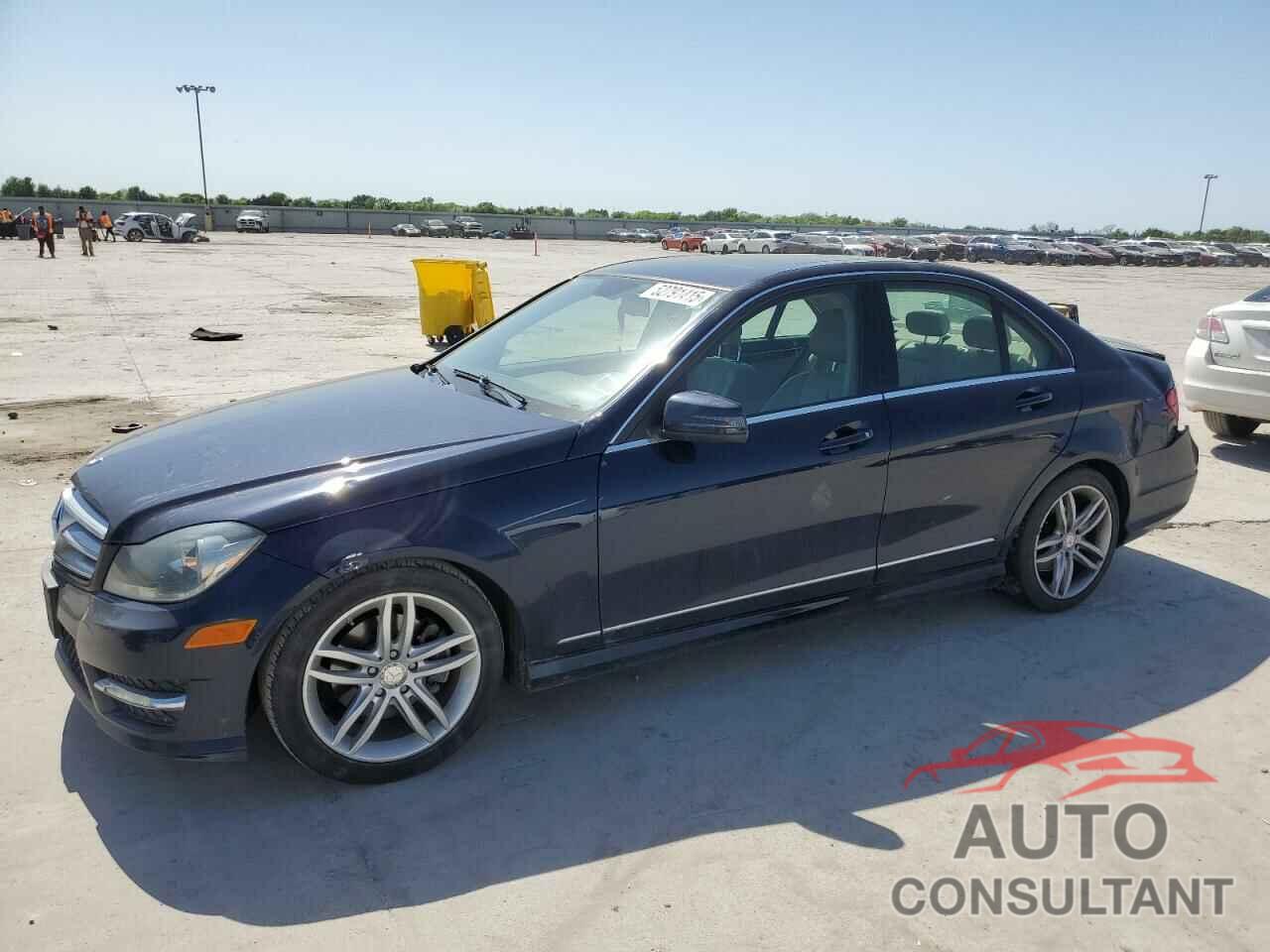 MERCEDES-BENZ C-CLASS 2013 - WDDGF4HB7DA779445