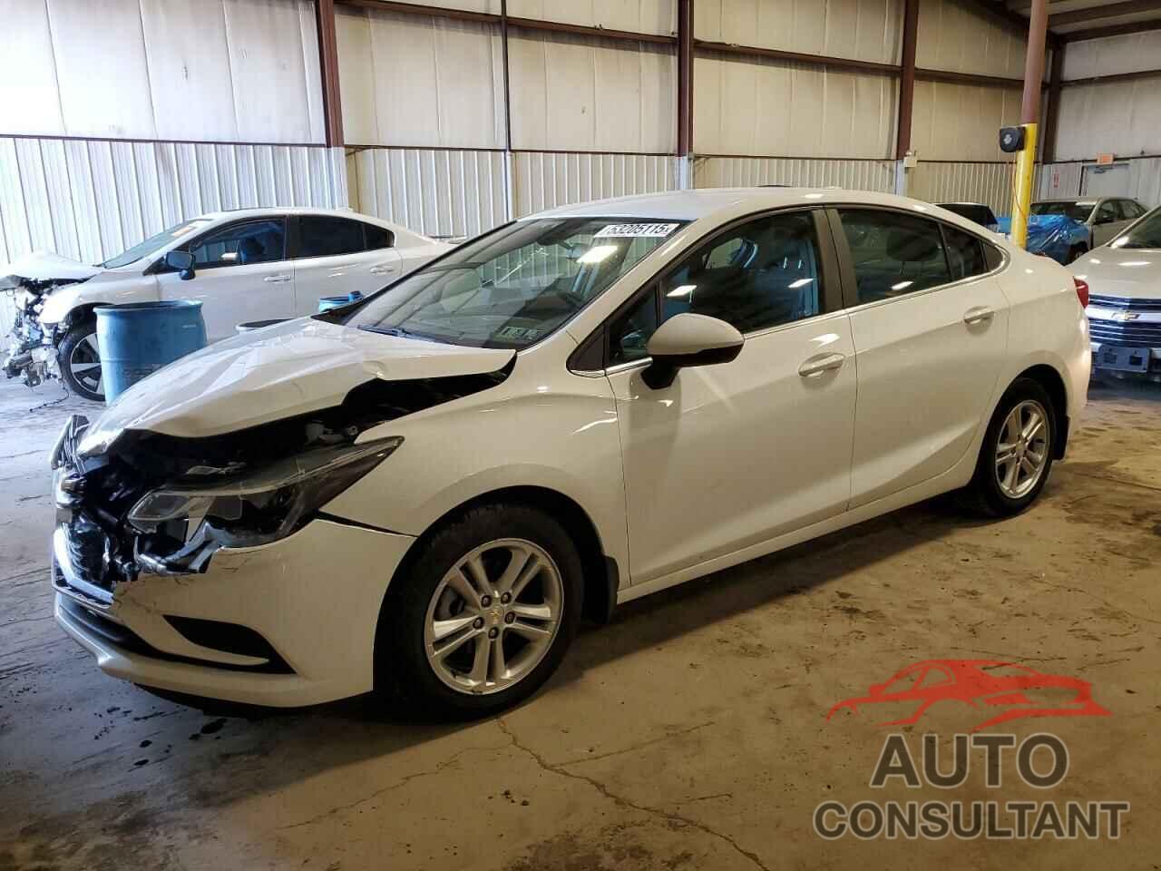 CHEVROLET CRUZE 2018 - 1G1BE5SM7J7140815