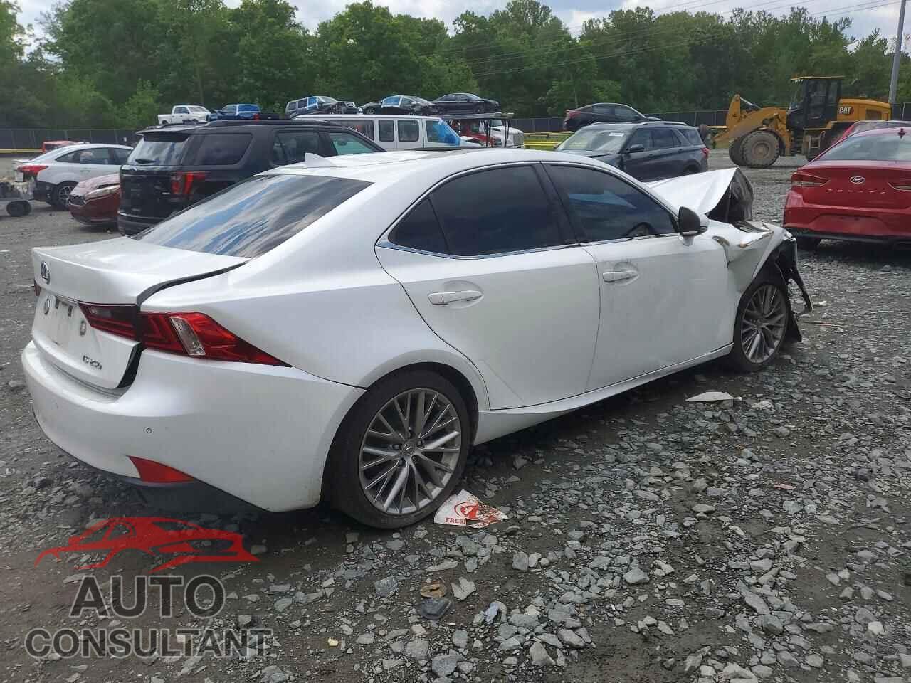 LEXUS IS 2014 - JTHBF1D24E5015196
