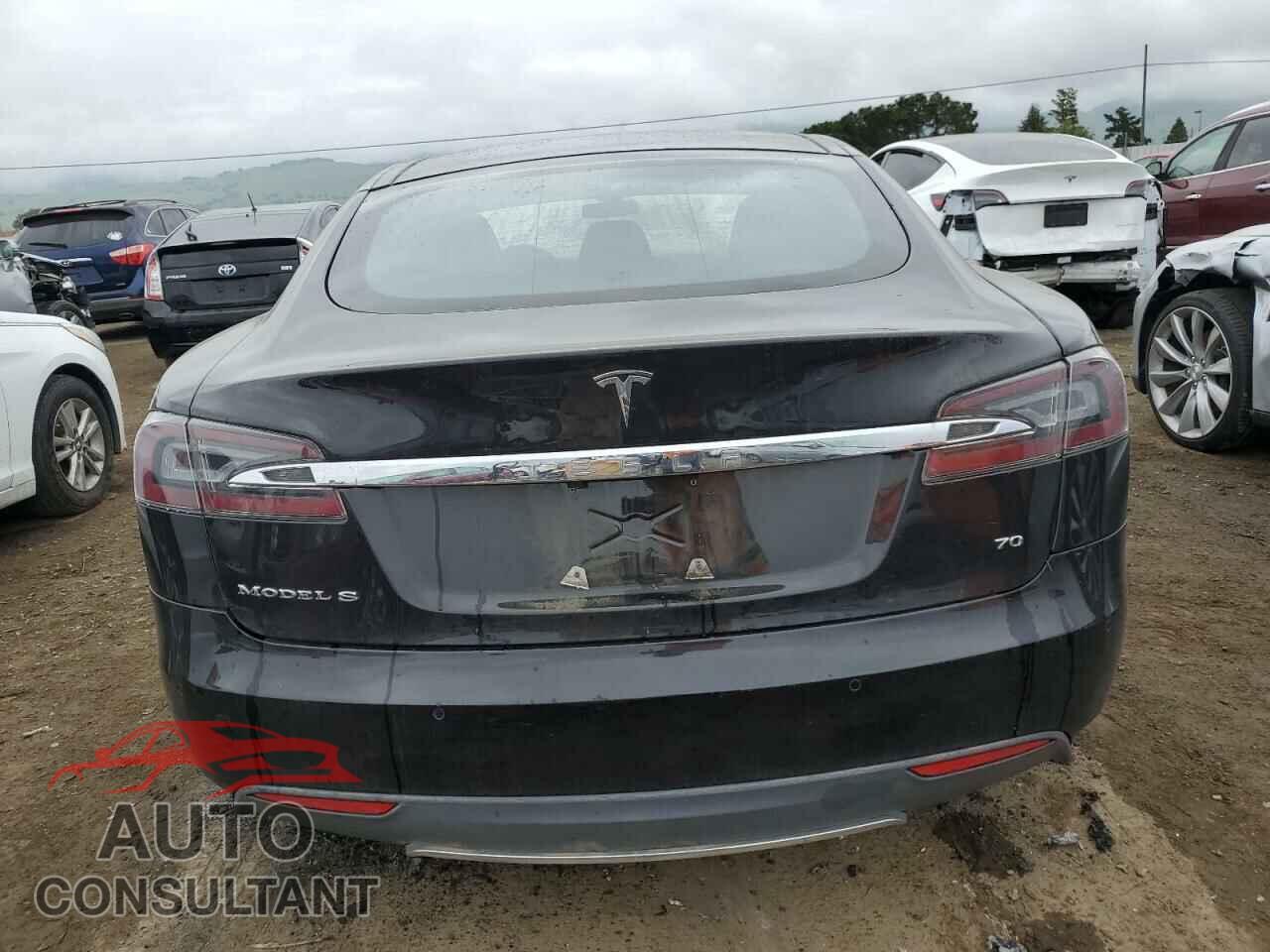 TESLA MODEL S 2015 - 5YJSA1E12FF111396