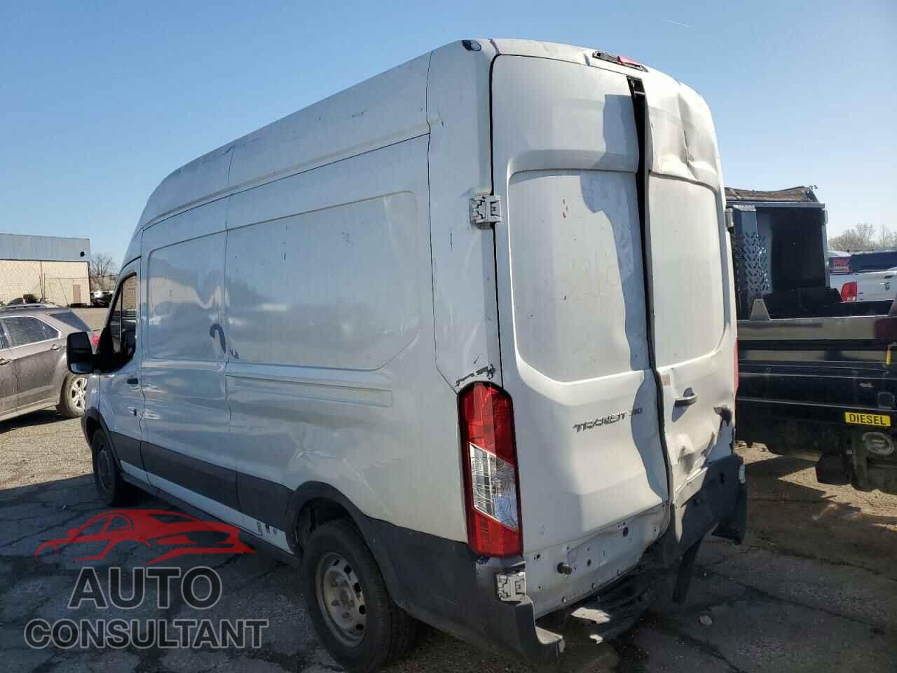 FORD TRANSIT 2015 - 1FTYR2XM7FKA16044