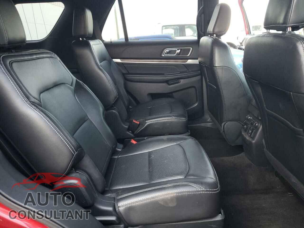 FORD EXPLORER 2018 - 1FM5K7F86JGB85102