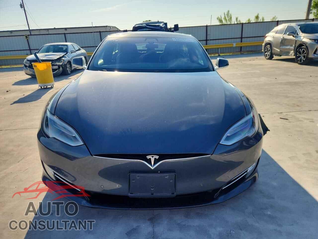 TESLA MODEL S 2017 - 5YJSA1E2XHF183779