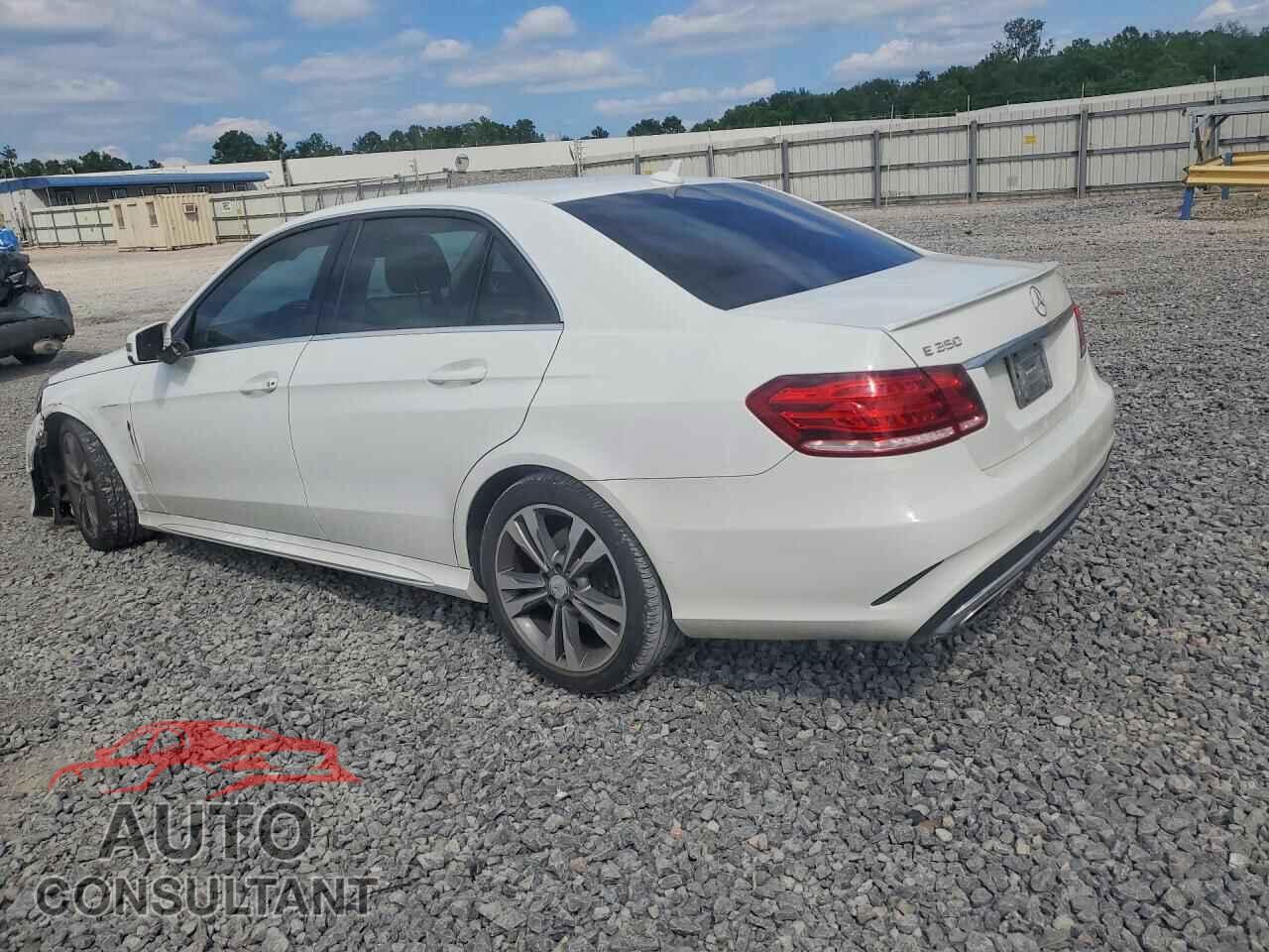 MERCEDES-BENZ E-CLASS 2015 - WDDHF5KB3FB098537