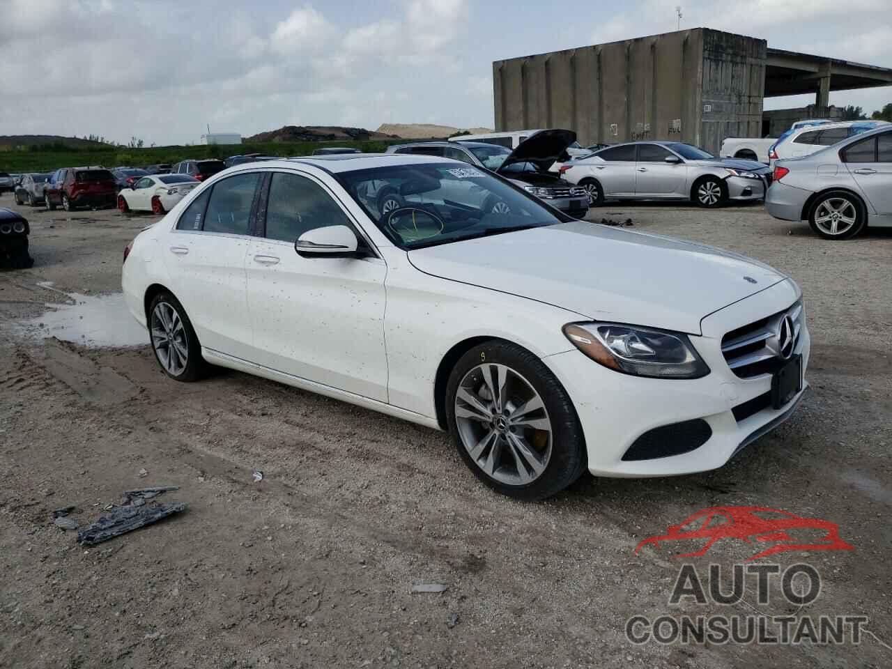 MERCEDES-BENZ C-CLASS 2018 - 55SWF4JB4JU238757