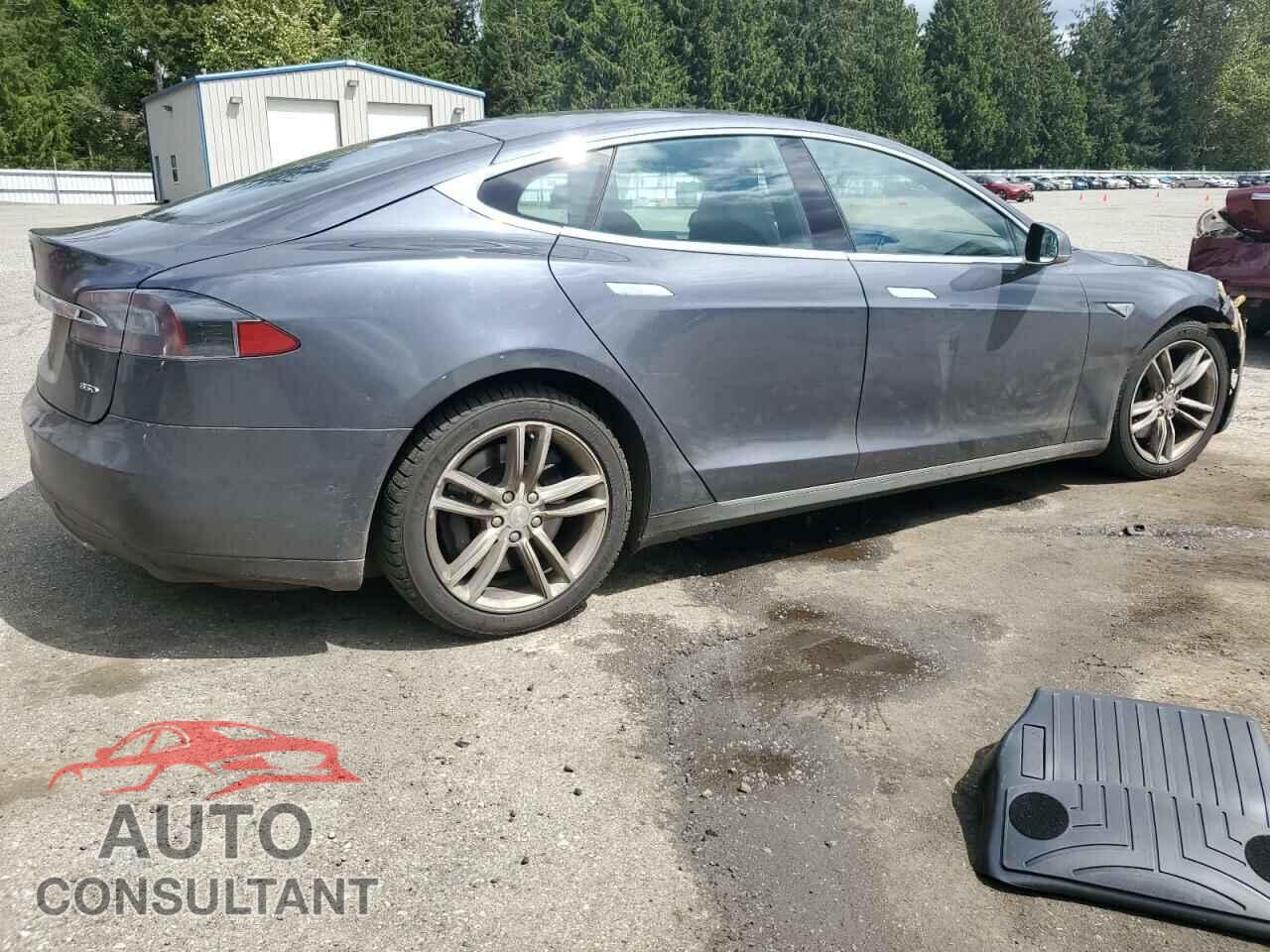 TESLA MODEL S 2015 - 5YJSA1E29FF116457