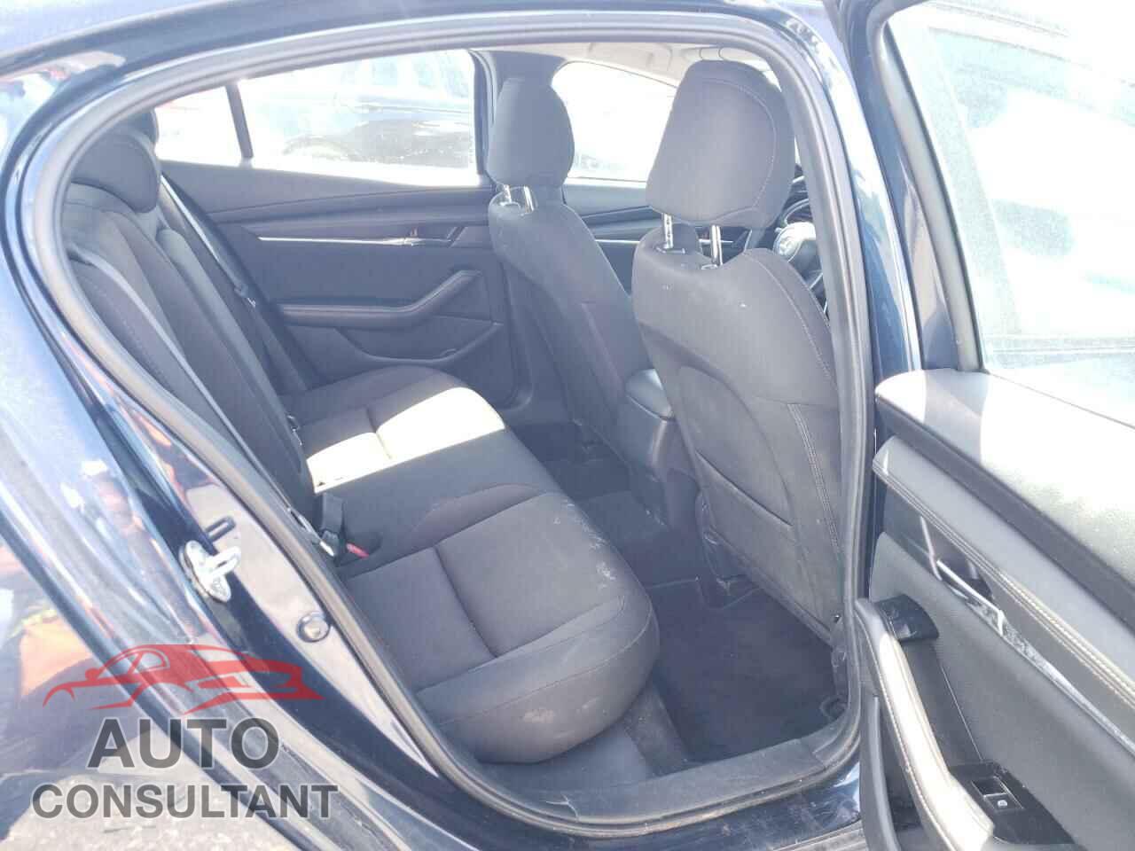 MAZDA 3 2019 - 3MZBPACL4KM111261
