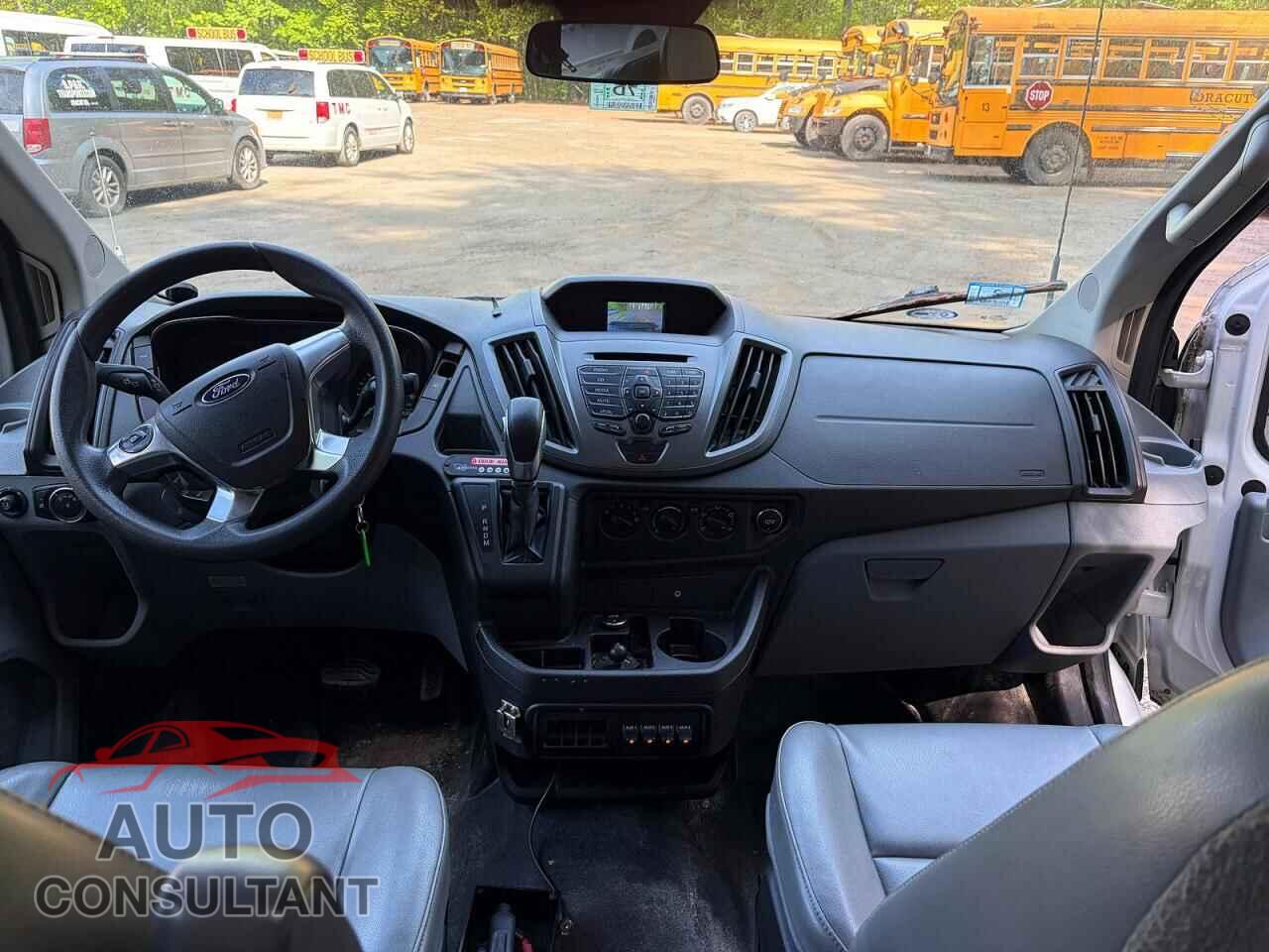FORD TRANSIT 2015 - 1FTNR2CM8FKA95460