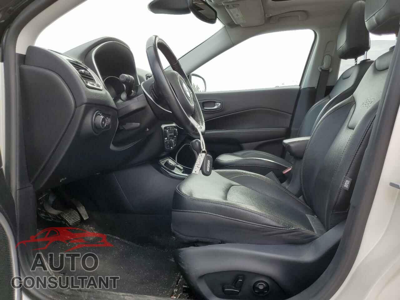 JEEP COMPASS 2018 - 3C4NJDCB5JT373868