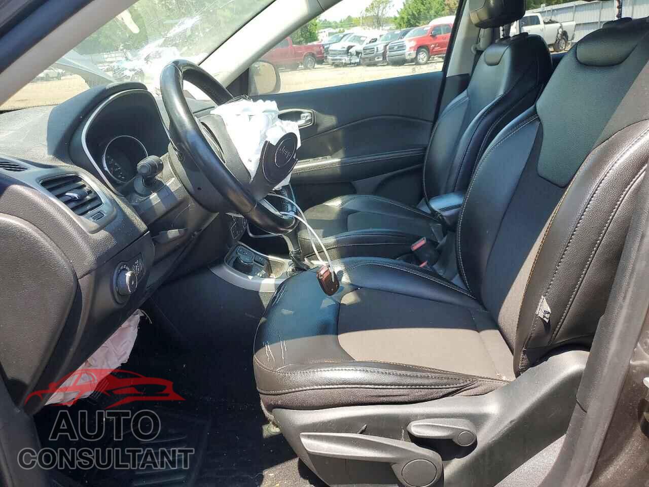 JEEP COMPASS 2020 - 3C4NJDBB5LT149357