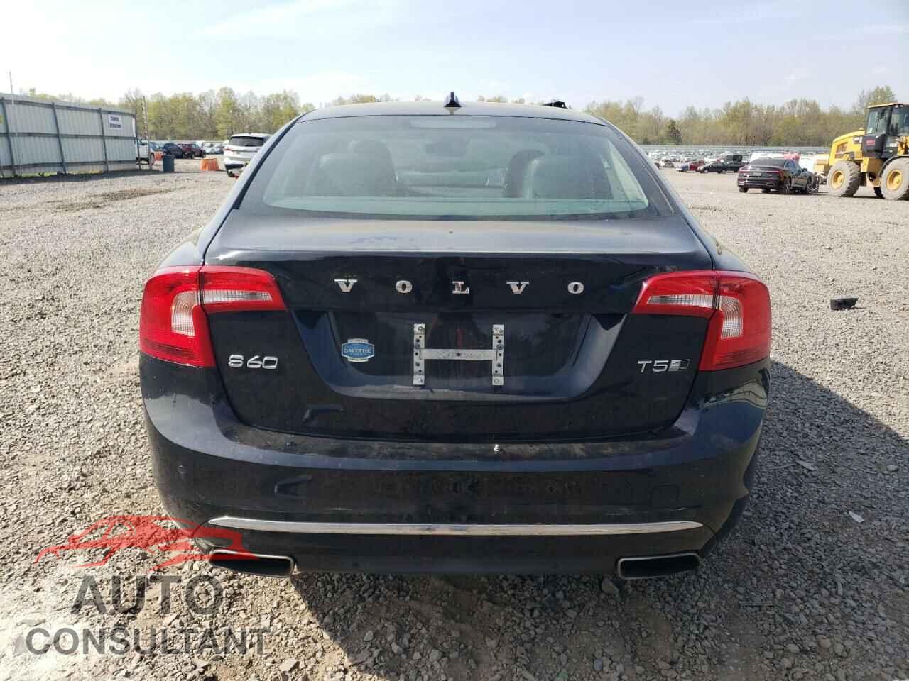 VOLVO S60 2018 - LYV402TK8JB168564