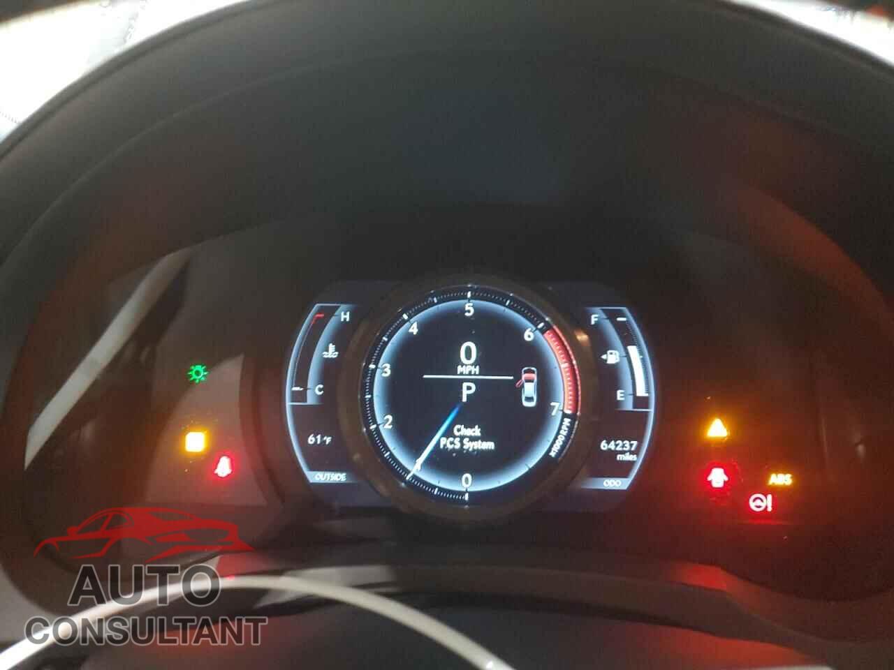 LEXUS IS 2016 - JTHBA1D22G5026652
