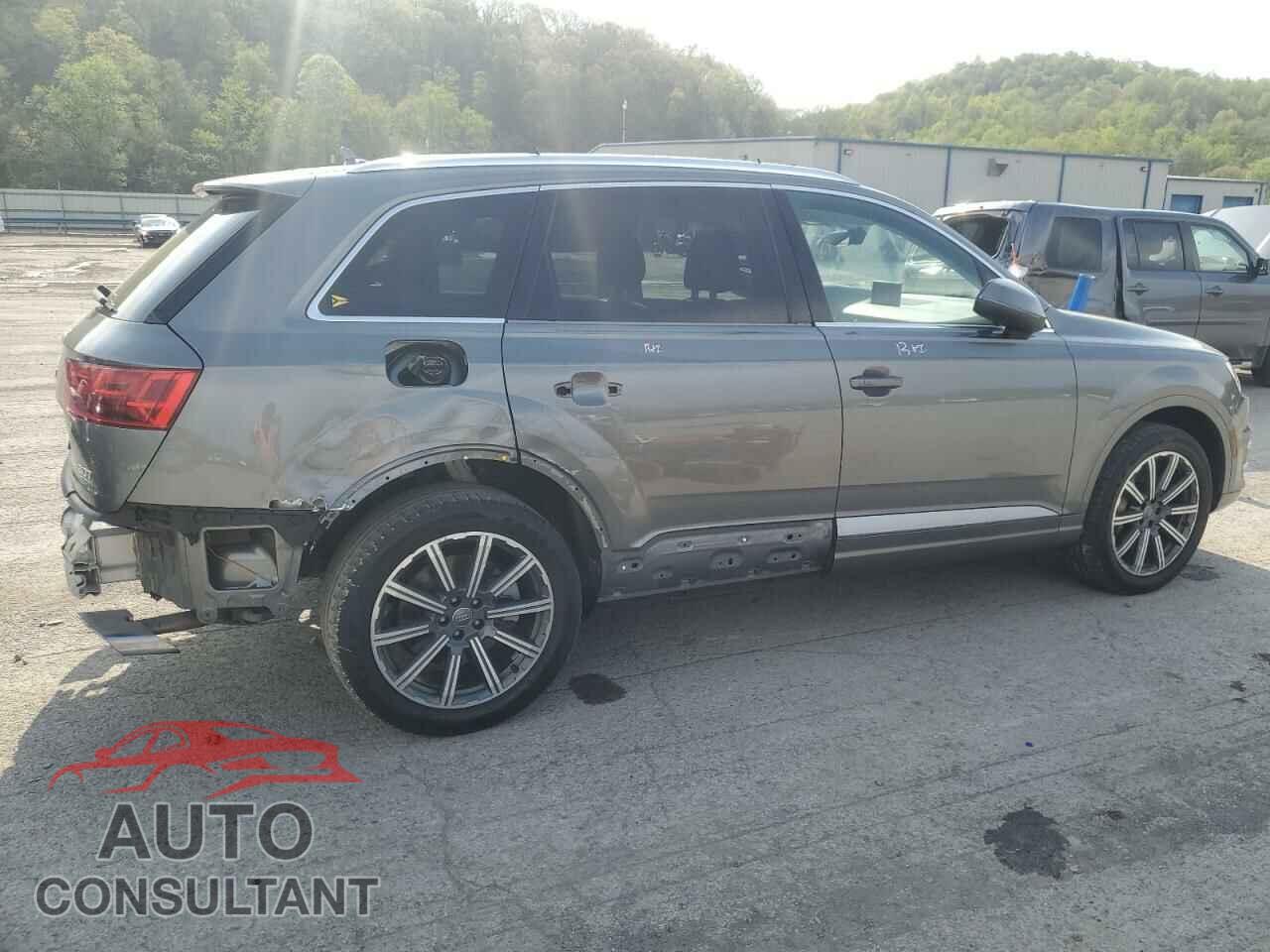 AUDI Q7 2017 - WA1LAAF79HD049085