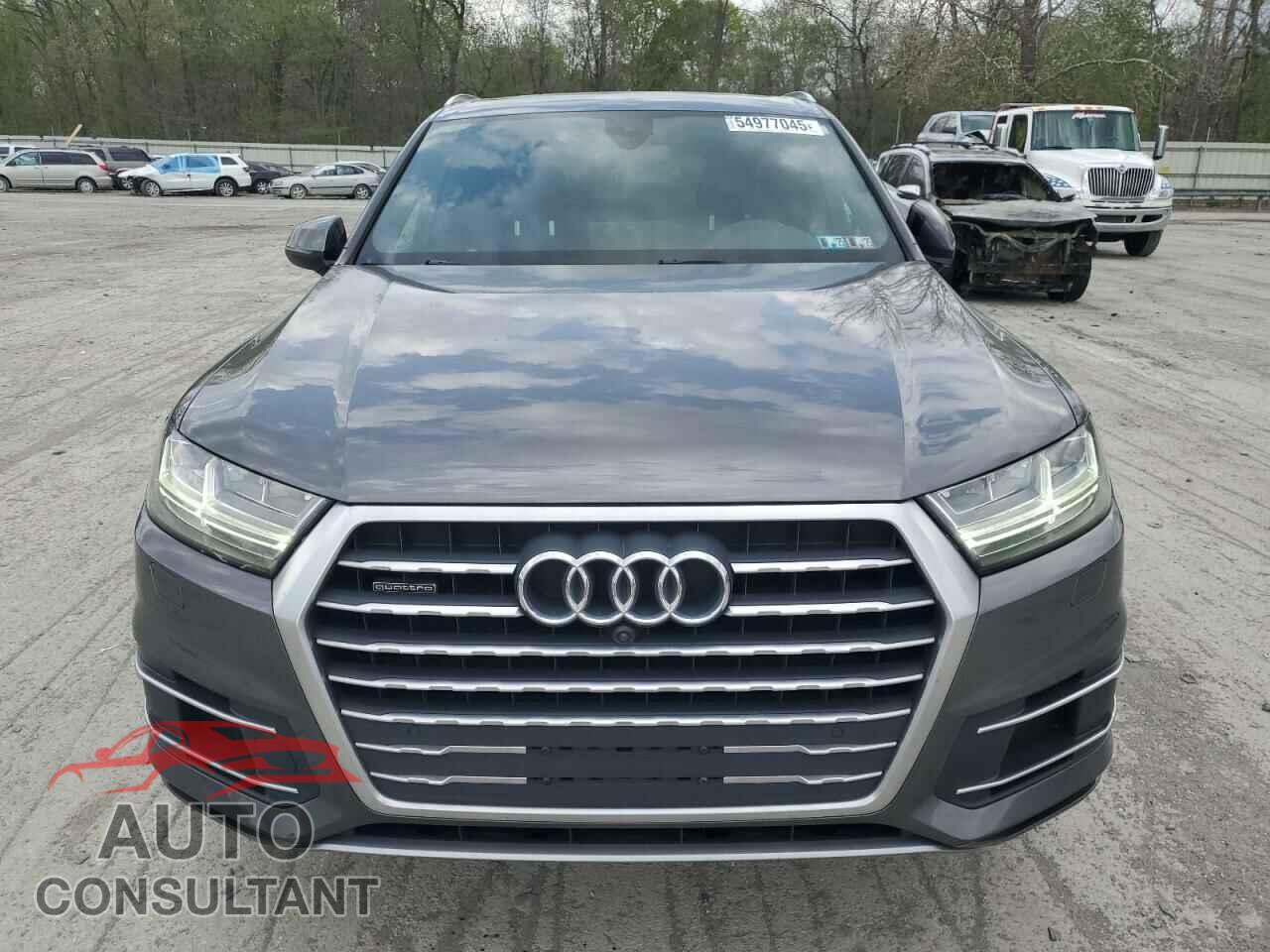 AUDI Q7 2019 - WA1LHAF73KD033550