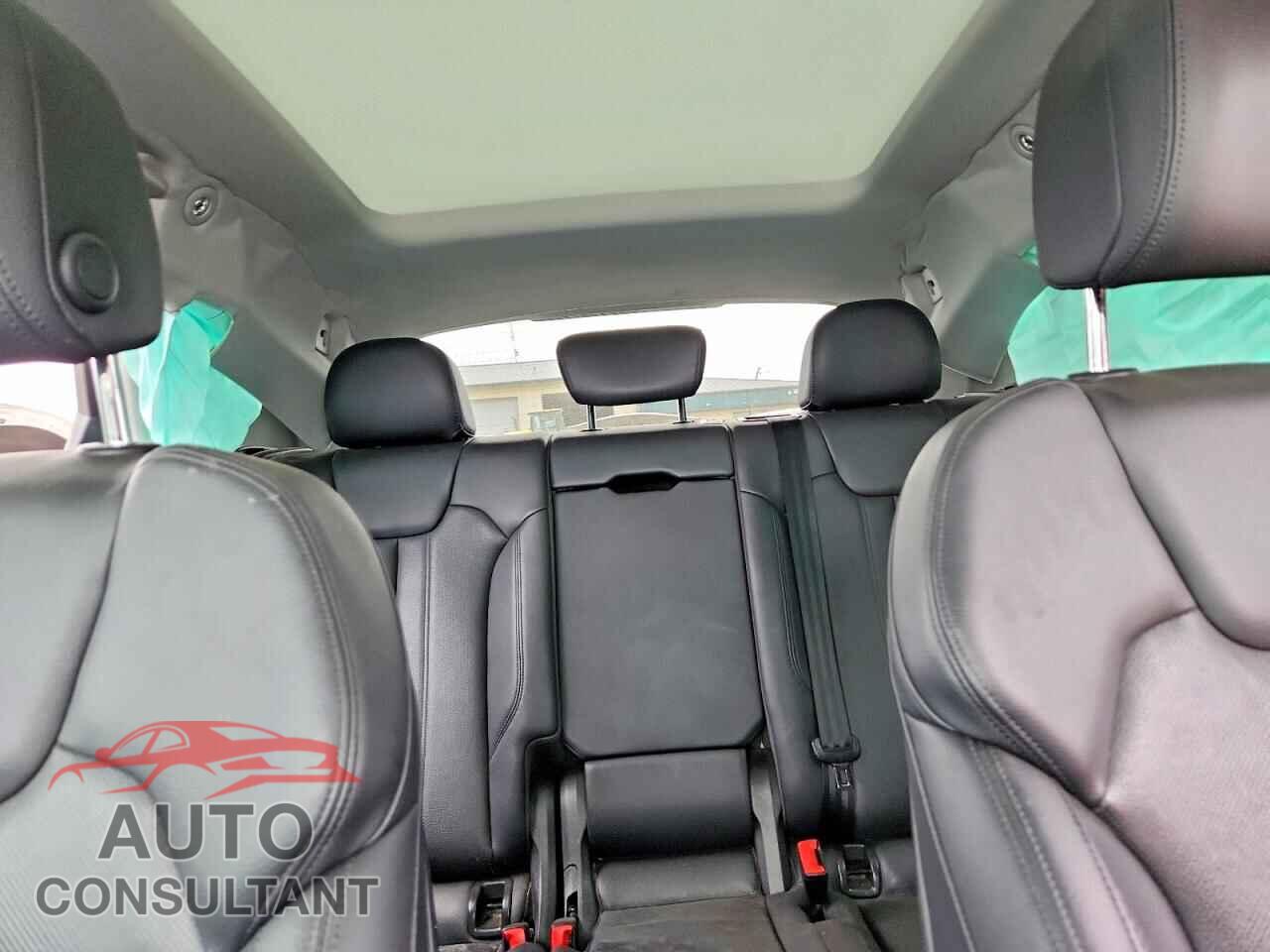 AUDI Q5 2018 - WA1BNAFY5J2149727
