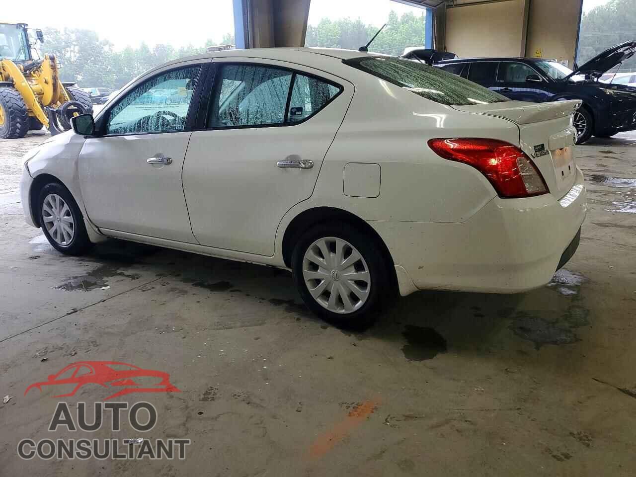 NISSAN VERSA 2019 - 3N1CN7AP3KL818821