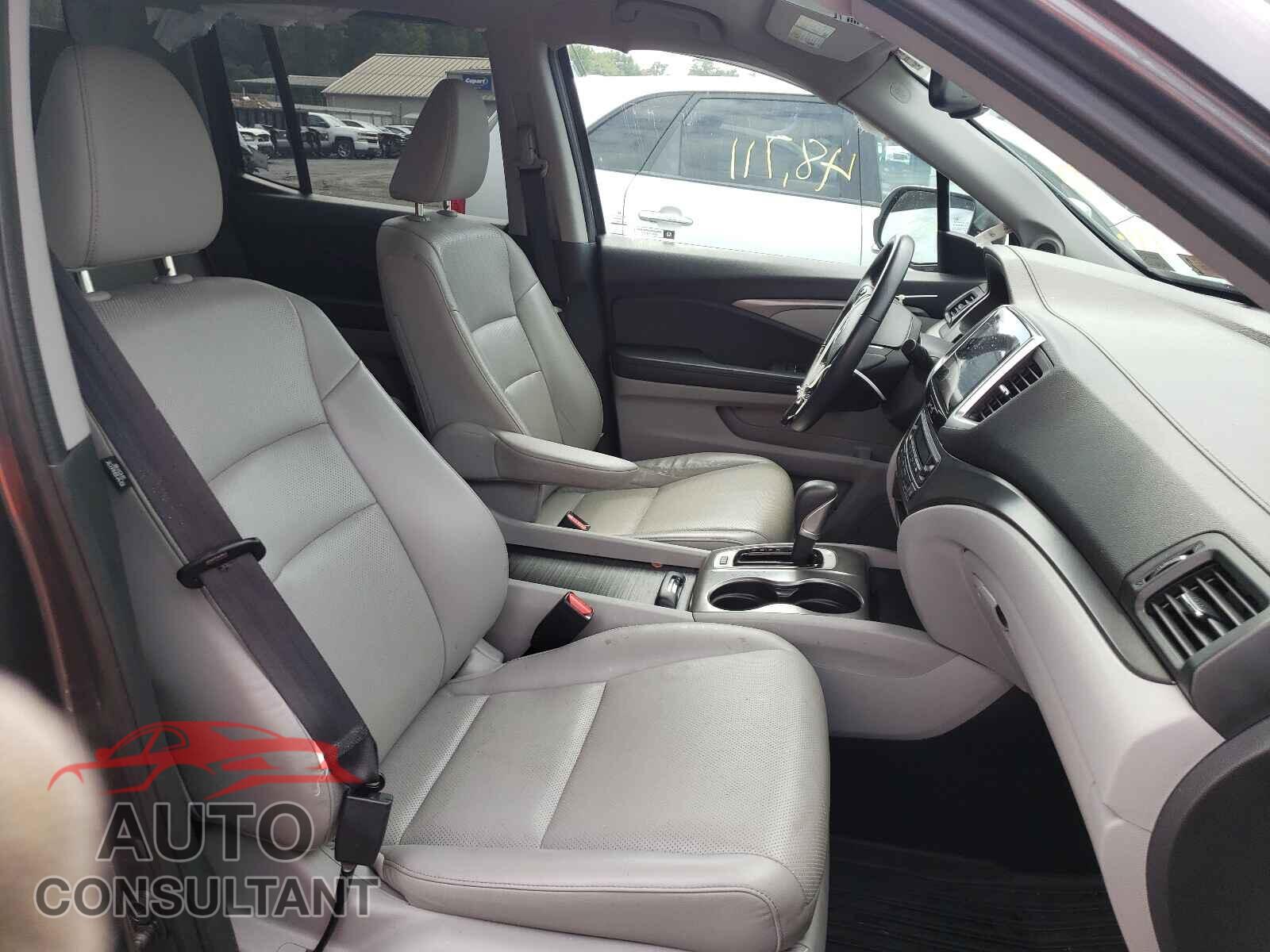 HONDA RIDGELINE 2017 - 5FPYK3F68HB021161