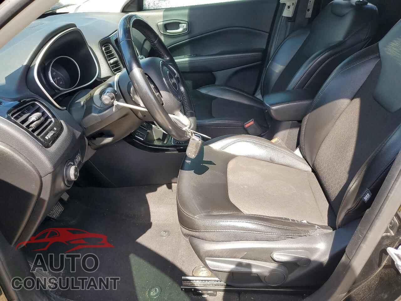 JEEP COMPASS 2021 - 3C4NJCBB3MT501833