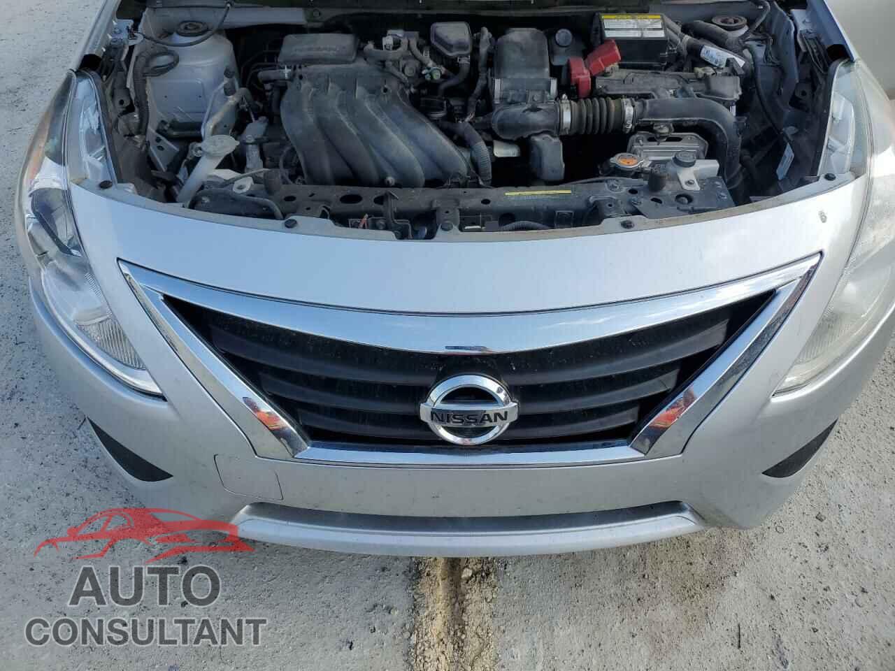 NISSAN VERSA 2017 - 3N1CN7AP3HL814938