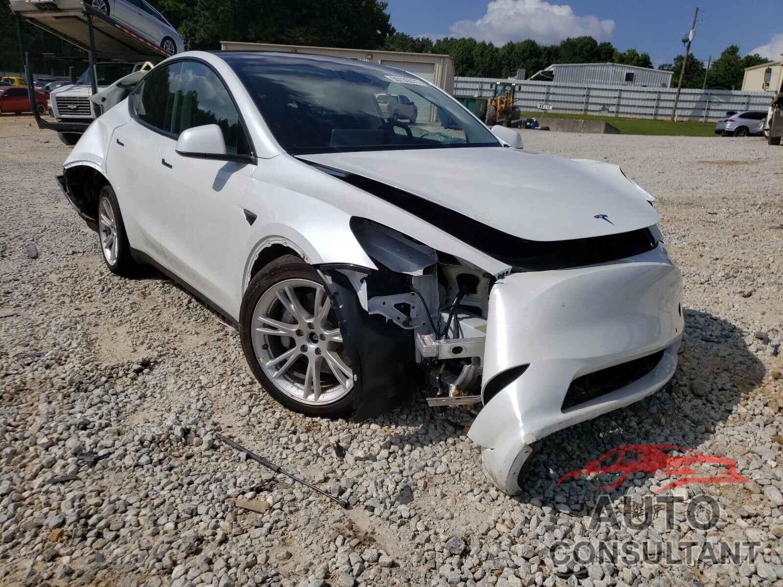 TESLA MODEL Y 2021 - 5YJYGDEE1MF072746