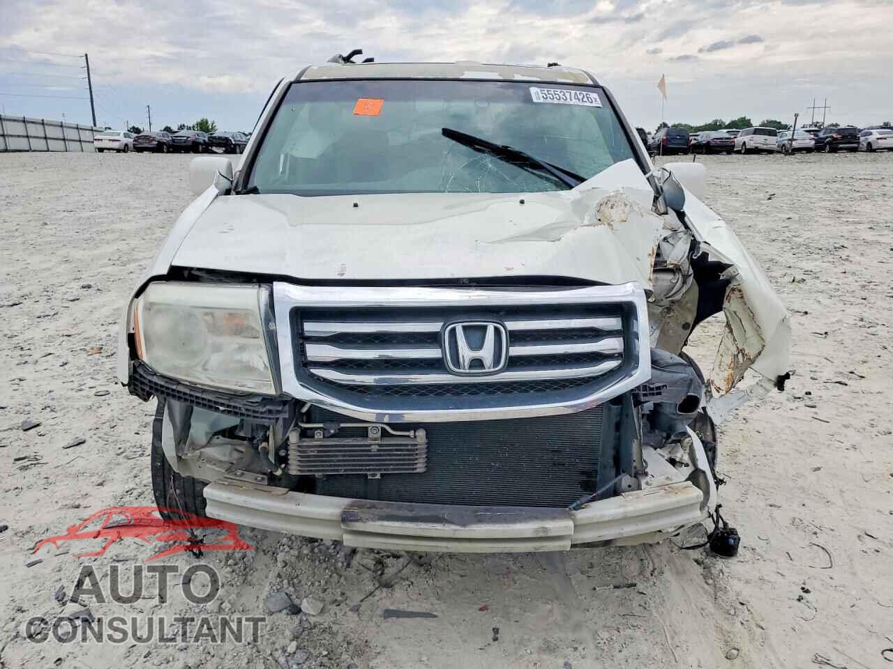 HONDA PILOT 2015 - 5FNYF4H94FB010262