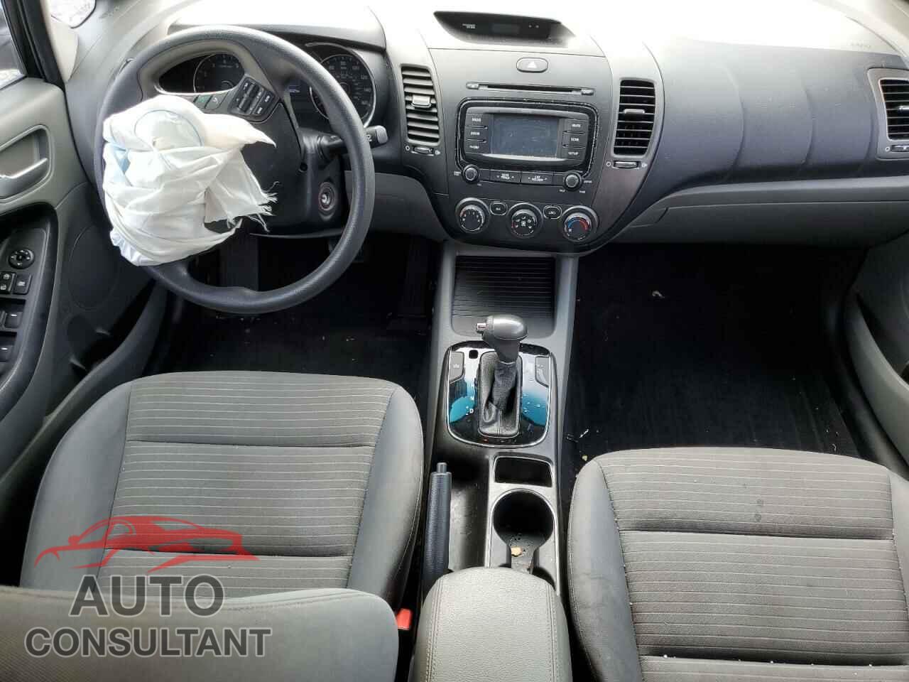 KIA FORTE 2017 - 3KPFL4A71HE032205