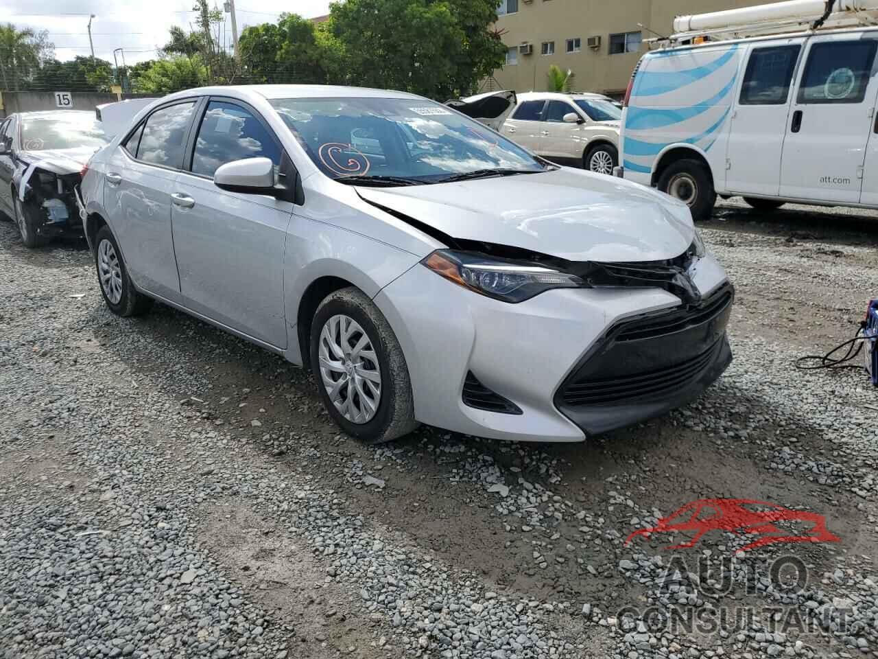 TOYOTA COROLLA 2018 - 2T1BURHE3JC001572